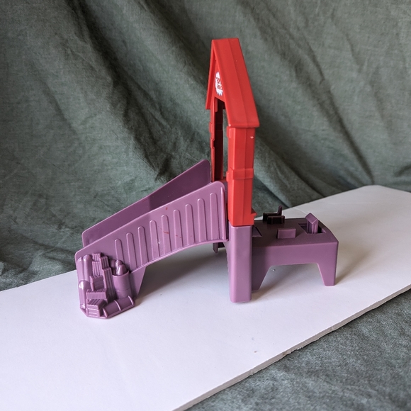 Thomas & Friends fix'em Up Friends Track Piece Loose Ramp Plastic Purple Red Toy - Picture 10 of 12